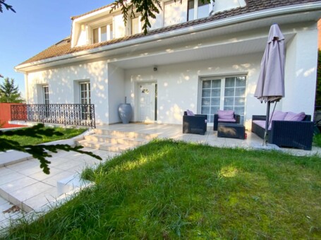 Maison, 8 pièces, 220m2