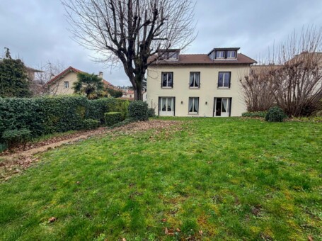 Maison, 10 pièces, 220m2