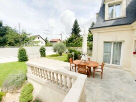 Maison, 8 pièces, 225m2