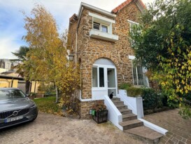 Maison, 7 pièces, 222m2