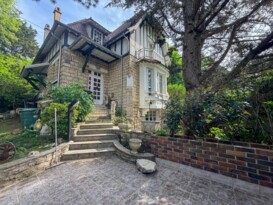 Maison, 7 pièces, 180m2