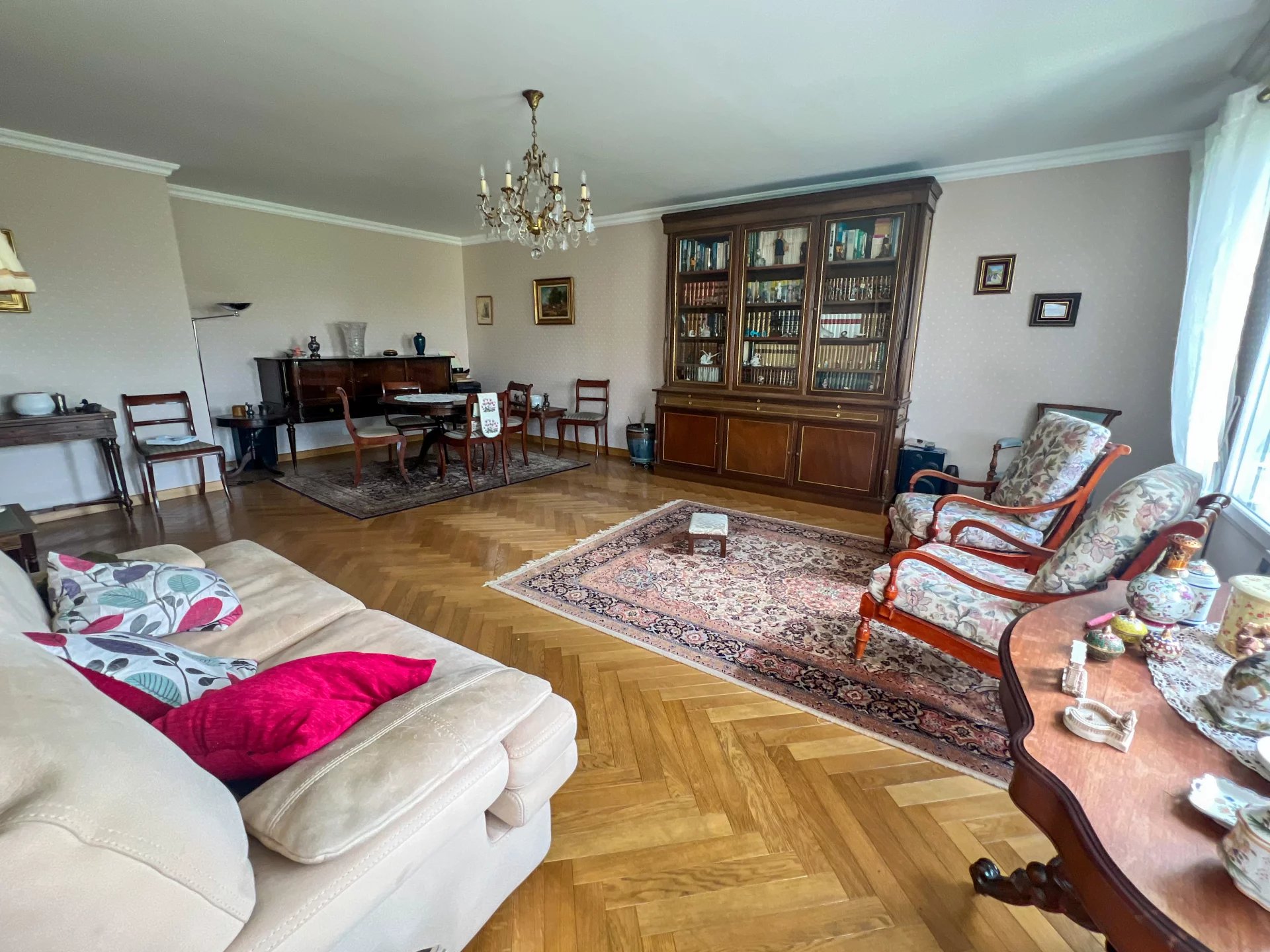 Appartement, 6 pièces, 121m2
