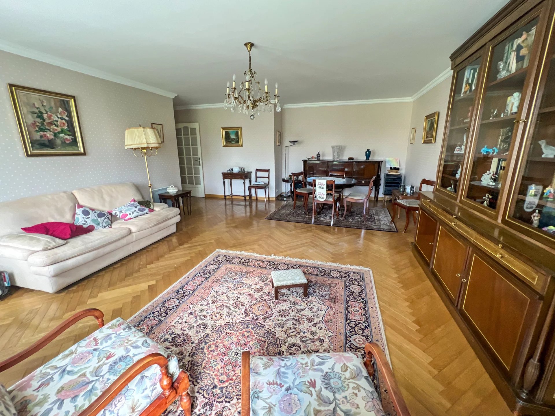 Appartement, 6 pièces, 121m2