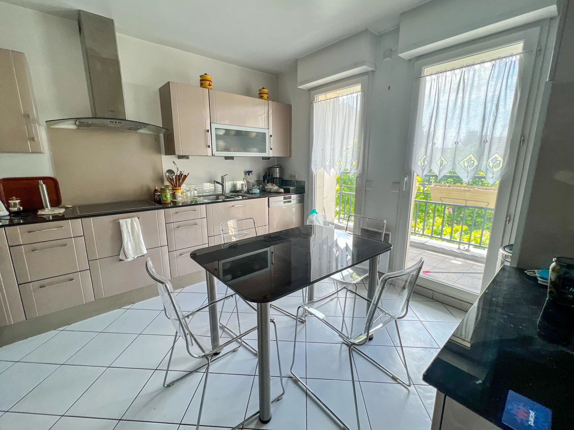 Appartement, 6 pièces, 121m2
