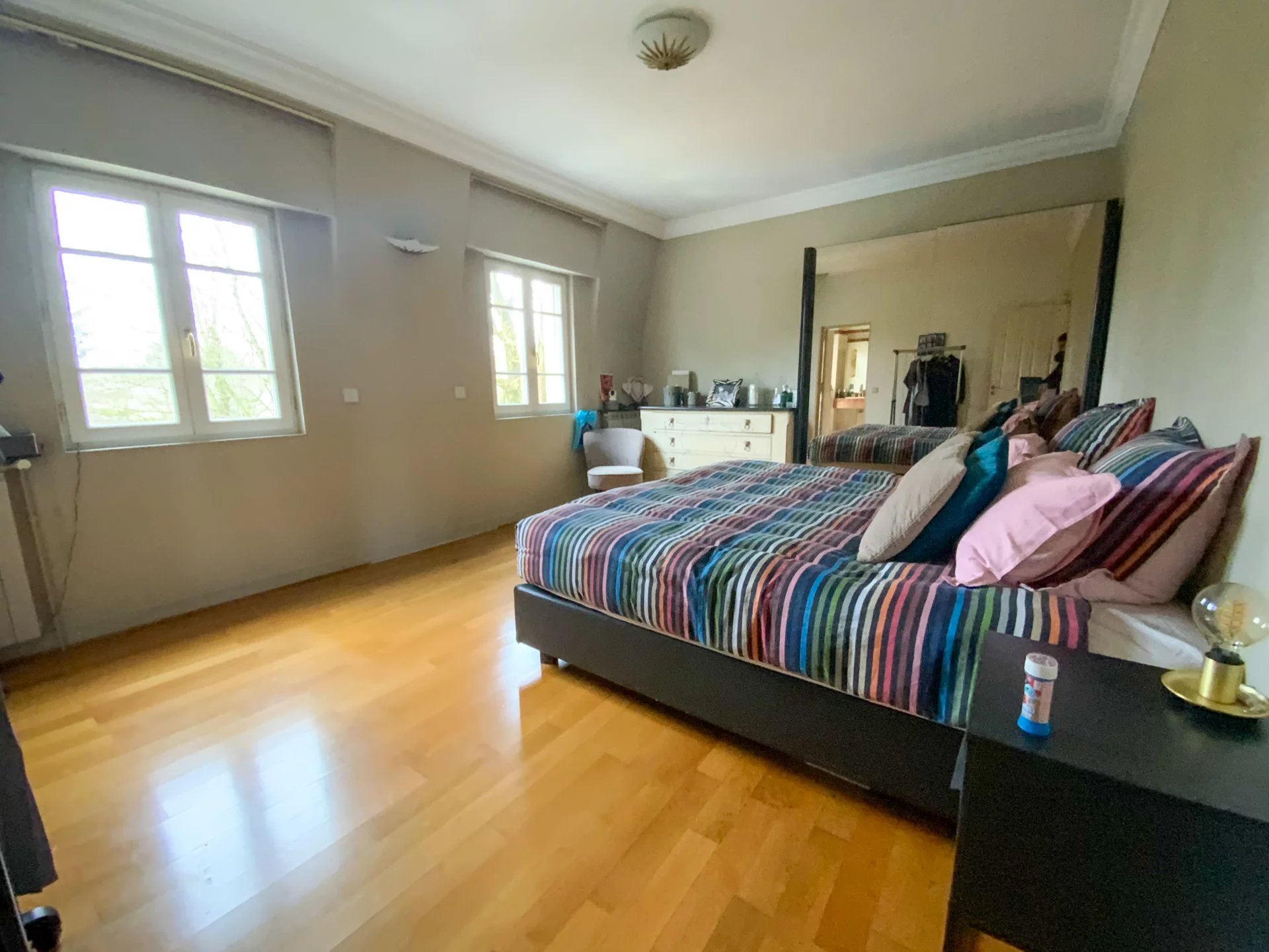Maison, 10 pièces, 330m2