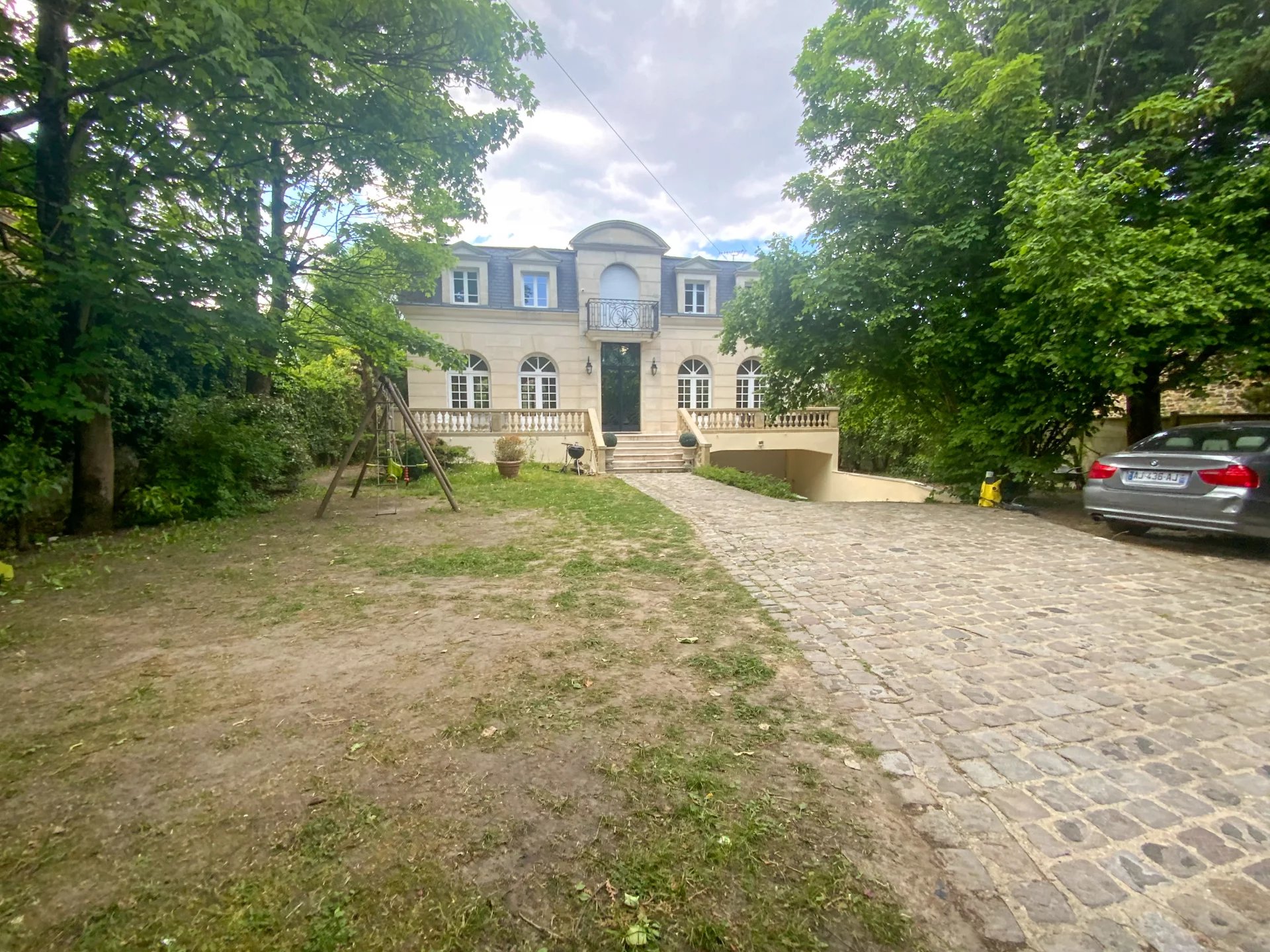 Maison, 10 pièces, 330m2