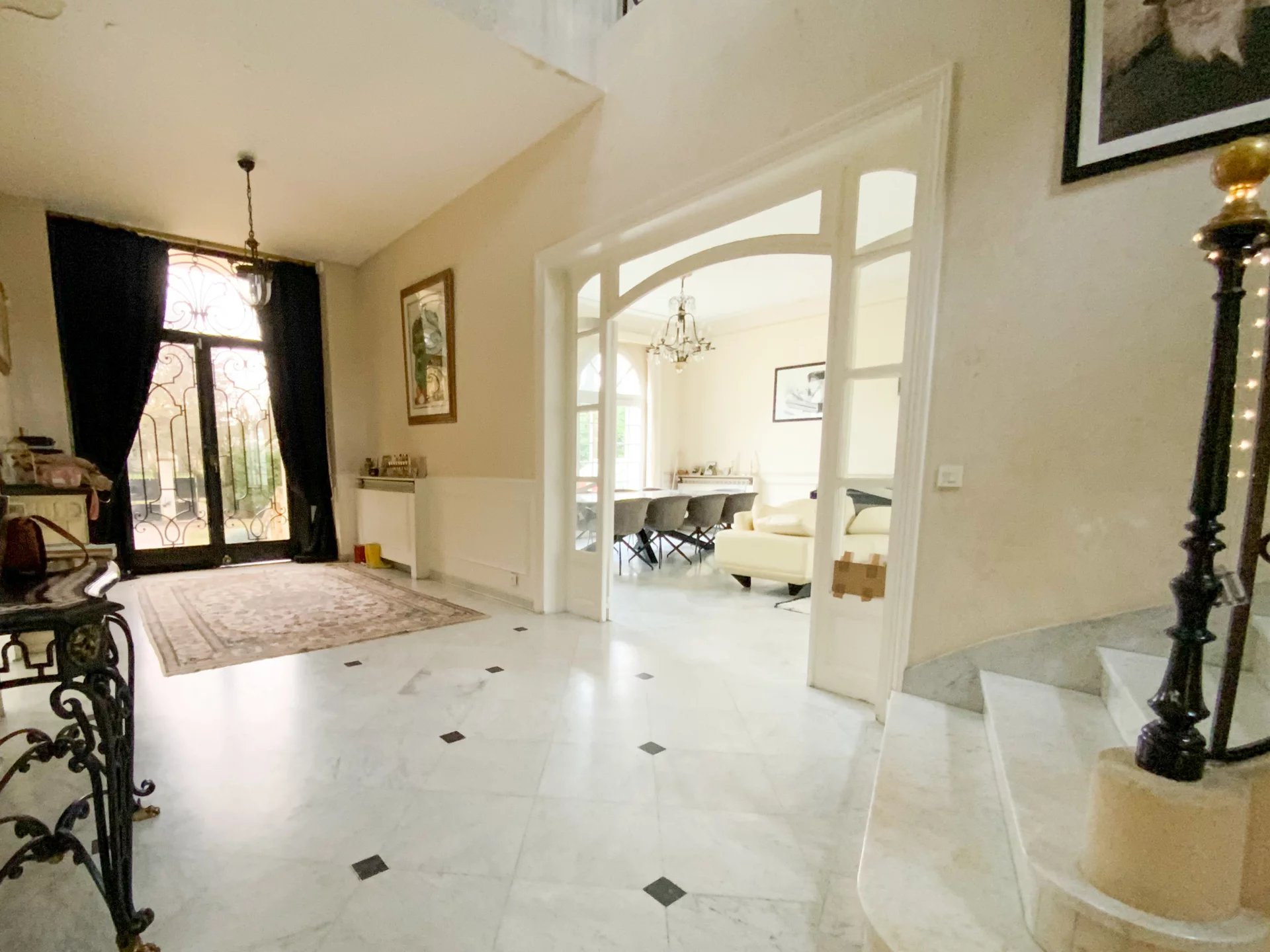 Maison, 10 pièces, 330m2