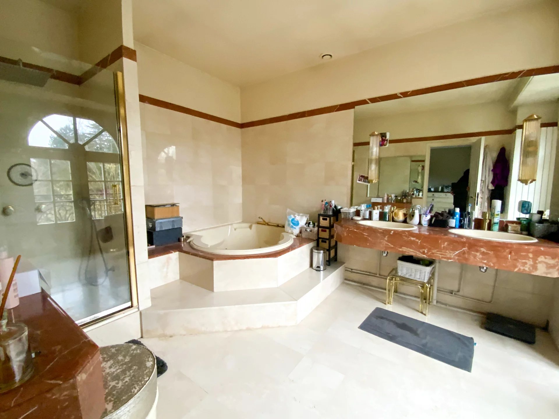 Maison, 10 pièces, 330m2