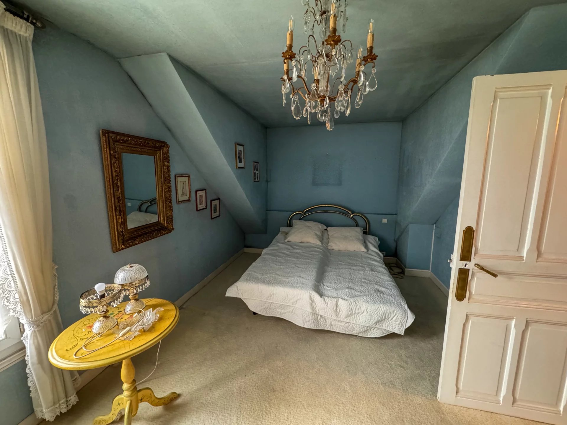 Maison, 10 pièces, 235m2