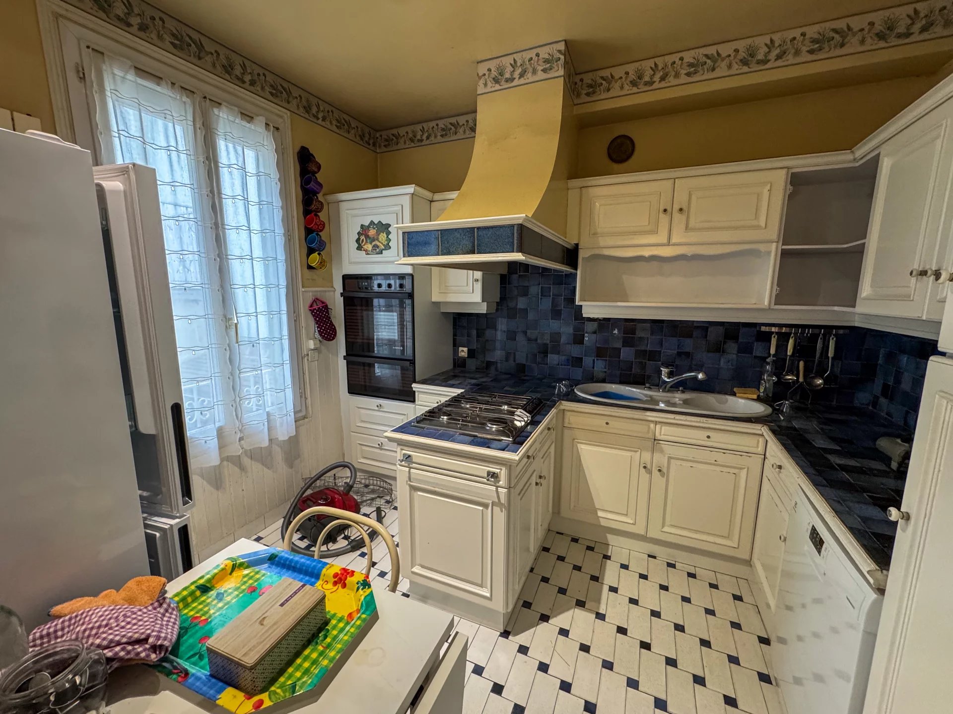 Maison, 10 pièces, 235m2