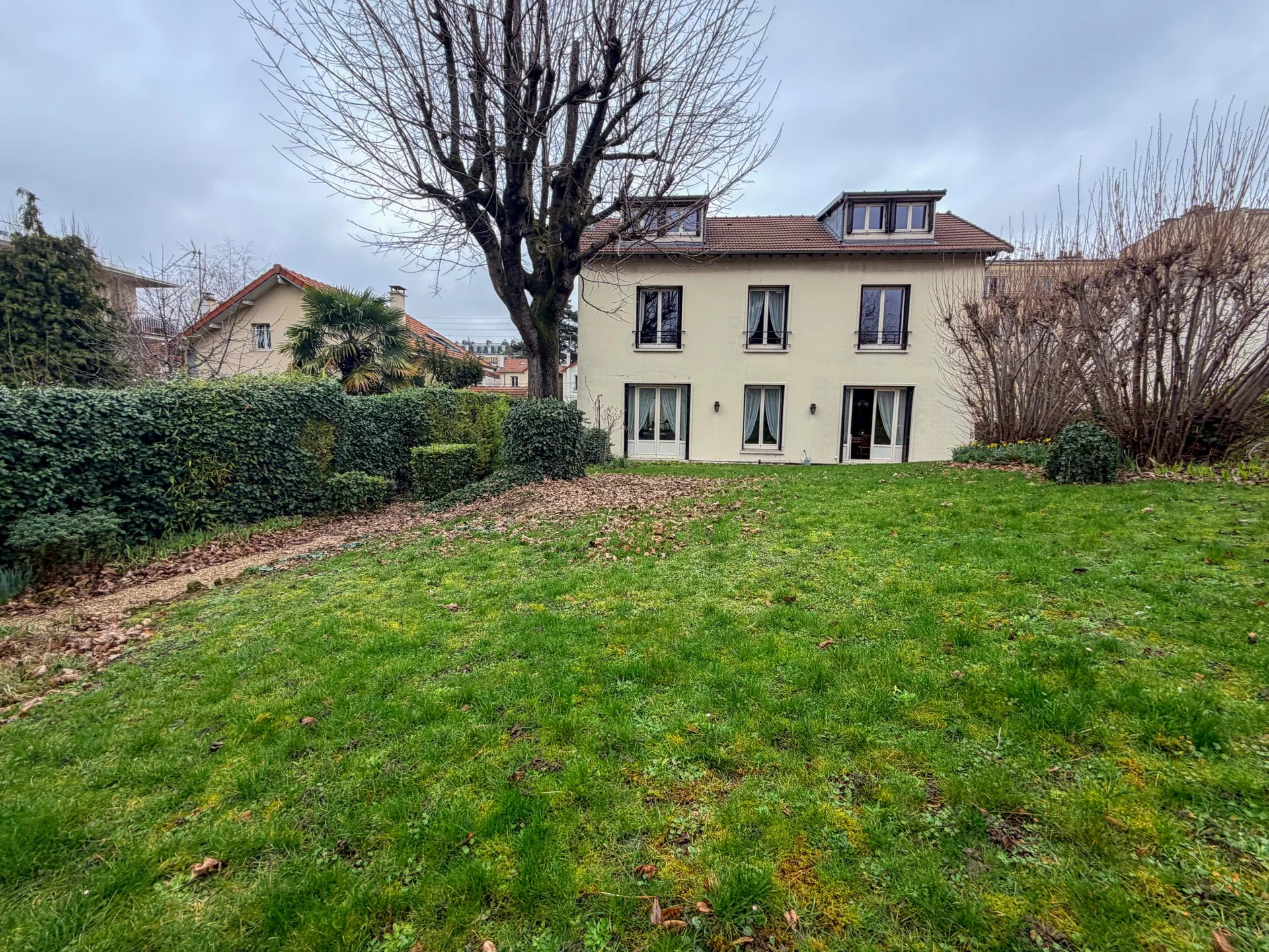 Maison, 10 pièces, 220m2