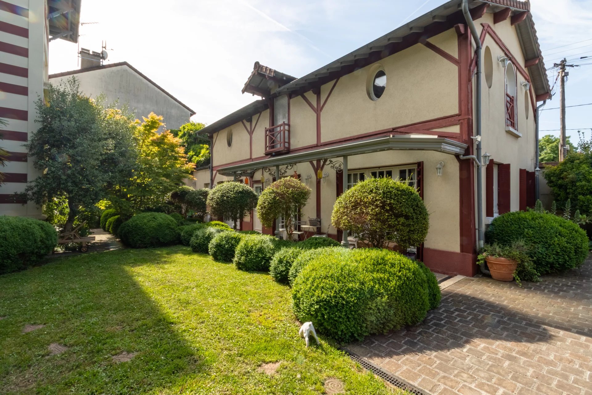 Maison, 18 pièces, 0m2
