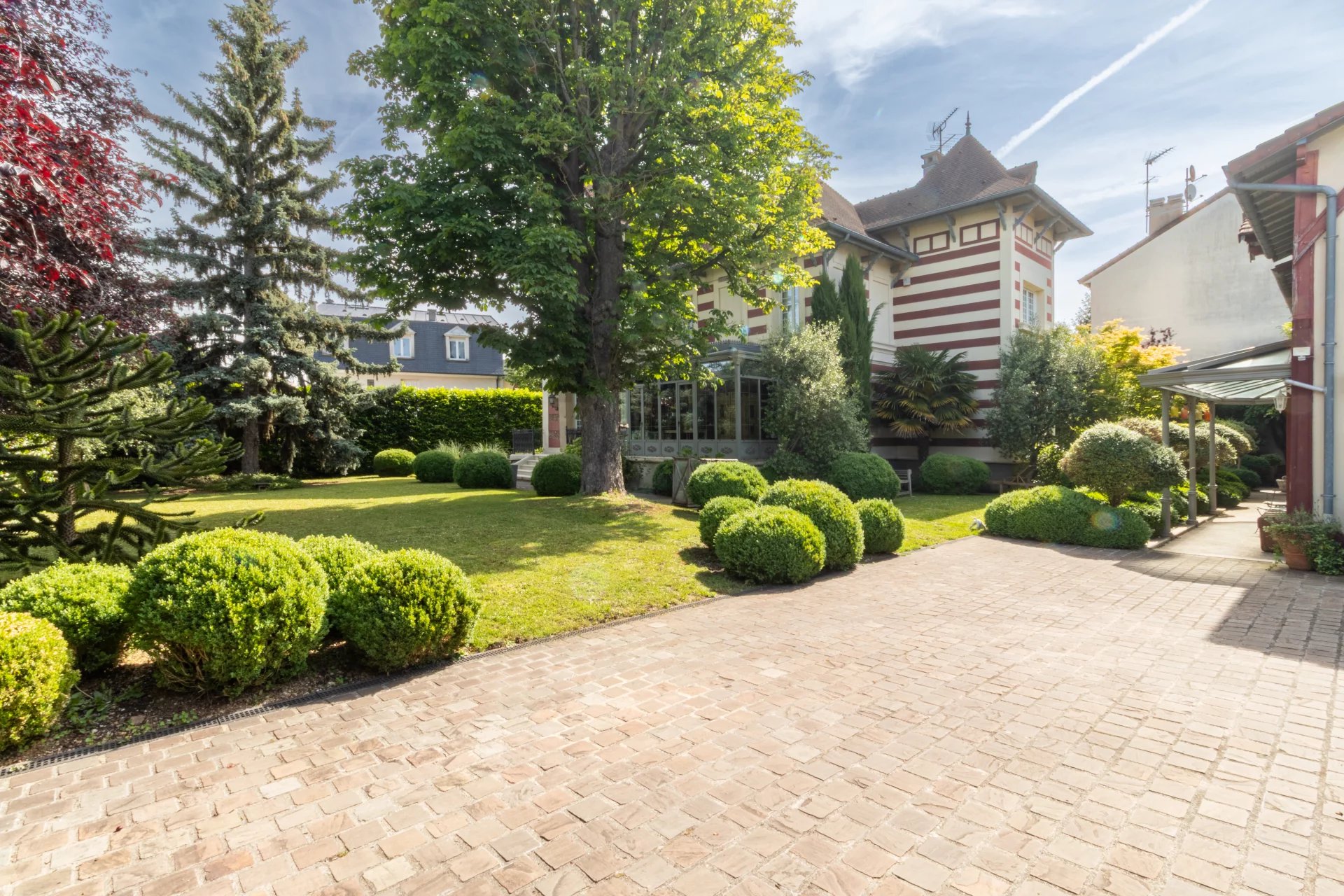 Maison, 18 pièces, 0m2