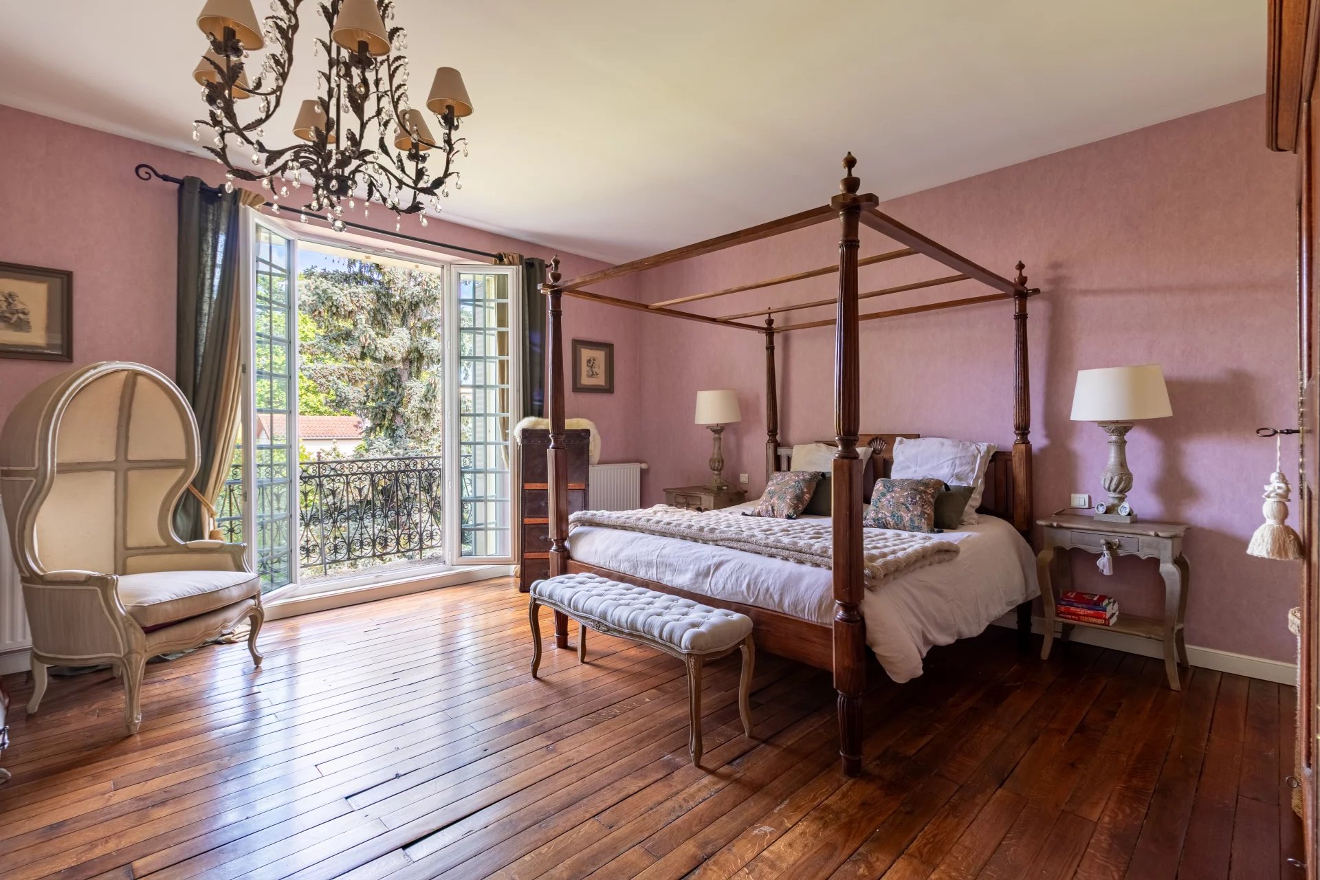 Maison, 18 pièces, 0m2
