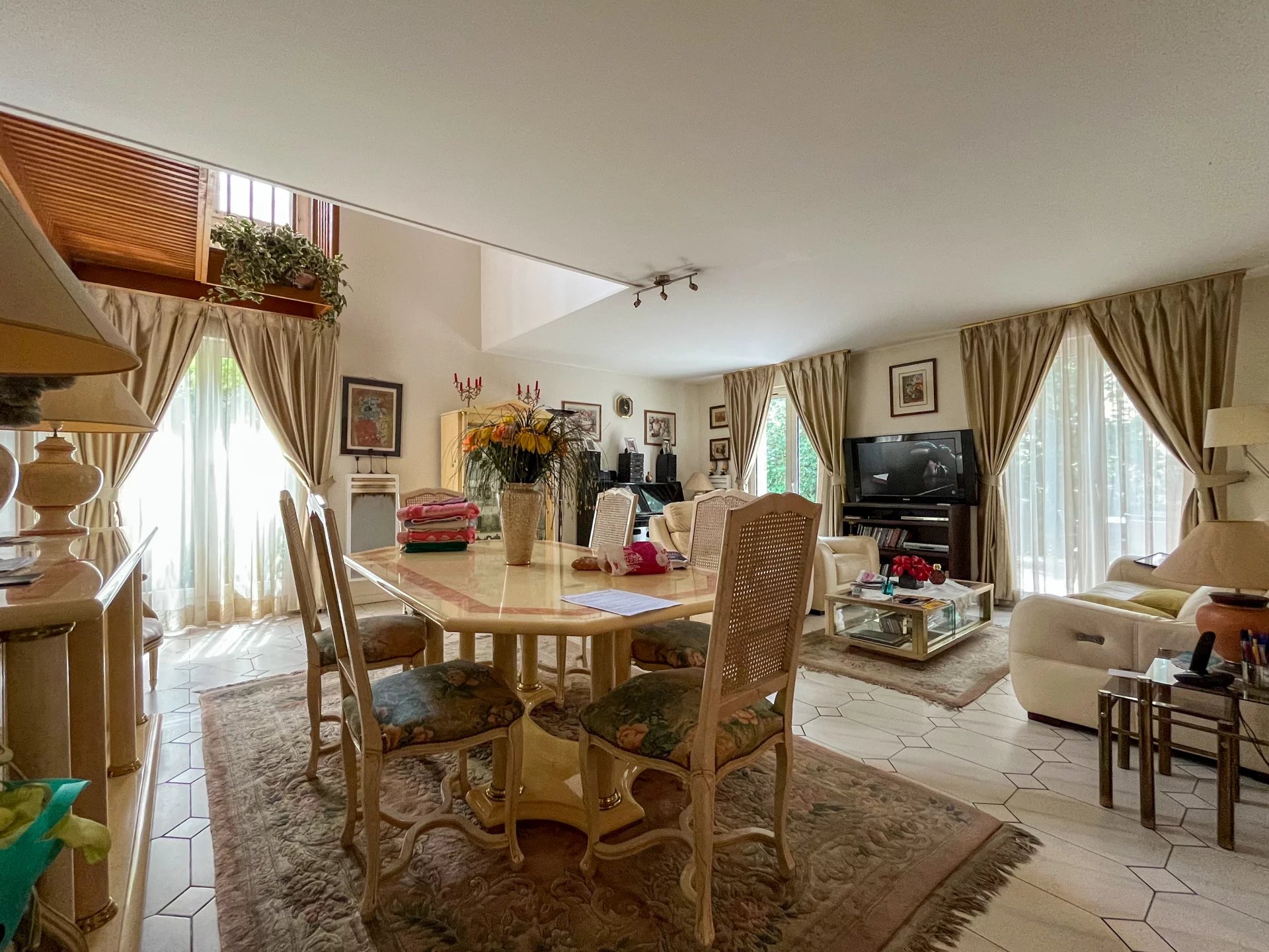 Appartement, 5 pièces, 128m2