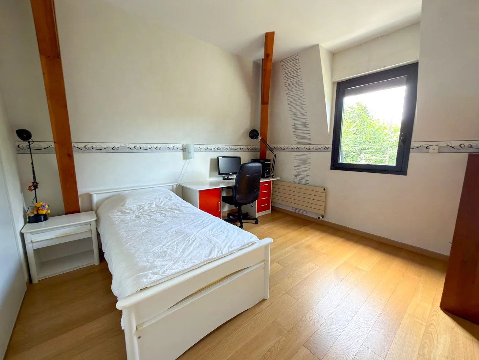 Maison, 8 pièces, 215m2